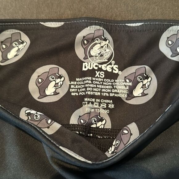 Women’s Buc-ee’s Black Leggings Yoga Pants Capri Cropped Size XS NWT - Picture 3 of 8